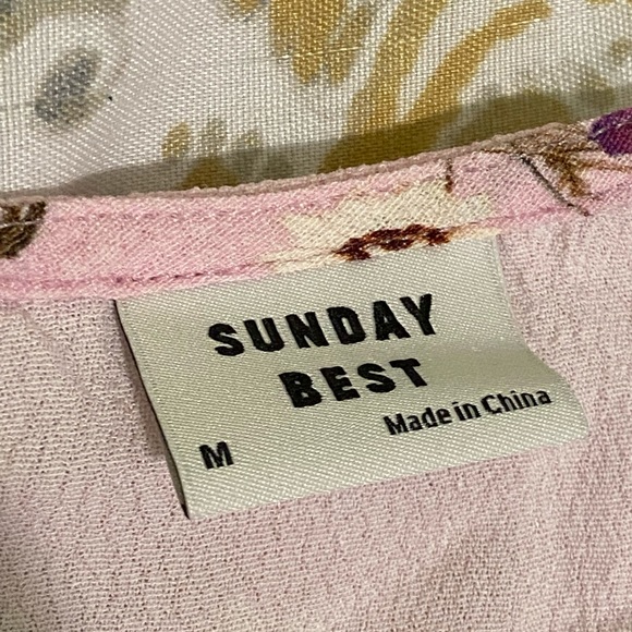 NWOT Sunday Best New Cropped Tie-Front Blouse in Pink from Aritzia - Picture 2 of 5